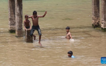 Heatwave engulfs Bangladesh with record temperature since 1989