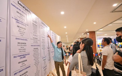 <p><strong>LABOR DAY JOB FAIR.</strong> The Department of Labor and Employment-Caraga Region reports the instant hiring of 419 jobseekers during the simultaneous job fairs conducted in time with the celebration of Labor Day on May 1 across the region. Around PHP130.7 million in payments were also released to 29,572 beneficiaries of the Tulong Panghanapbuhay sa Ating Disadvantaged/Displaced Workers. <em>(Photo courtesy of DOLE-13)</em></p>