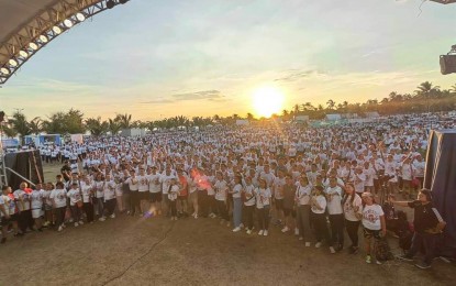 <p><strong>FUN RUN</strong>. More than 5,000 Pangasinenses join the Buhay ay Ingatan, Droga'y Iwasan Fun Run at the Lingayen-Binmaley baywalk area on May 4, 2024. The attendees, mostly young people, were urged to take part in the anti-drug abuse campaign of the government. <em>(Photo courtesy of Pangasinan Police Provincial Office)</em></p>
<p> </p>