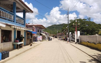<p><strong>ACCESSIBLE.</strong> A street in Silvino Lubos, Northern Samar in this May 6, 2024 photo. The road leading to the town has stimulated economic activities in the area. <em>(PNA photo by Sarwell Meniano)</em></p>