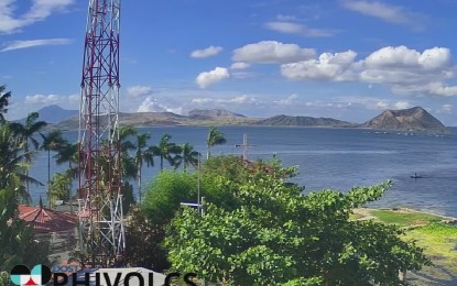 Taal Volcano continues spewing hot gases causing phreatic eruption