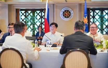<p><strong>CRACKDOWN ON SMUGGLERS.</strong> President Ferdinand R. Marcos Jr. convenes the 6th Private Sector Advisory Council-Agriculture Sector Group (PSAC-ASG) meeting in Malacañang on Wednesday (May 8, 2024). During the meeting, the President directed relevant government agencies and law enforcement units to toughen their campaign against the smuggling of tobacco and vape products. <em>(Photo courtesy of Presidential Communications Office)</em></p>
