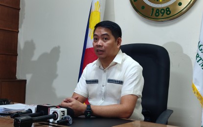 <p><em>Agriculture Assistant Secretary Arnel de Mesa (PNA Photo of Stephanie Sevillano)</em></p>