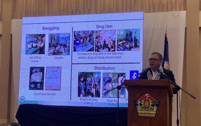 <p><strong>DRUG REPORT</strong>.  Philippine Drug Enforcement Agency Regional Director Edgar Jubay presents the illegal drug situation in Bicol during the 1st Regional Drug Summit at Casa Blanca Hotel in Legazpi City on Tuesday (May 14, 2024). He reported that 3,024 of 3,471 villages in the region are now cleared of illegal drugs<em>. (PNA photo by Connie Calipay)</em></p>