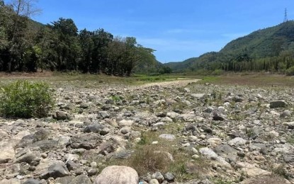 <p><strong>DESILTING OPERATION.</strong> A portion of the Mananga River in Barangay Jaclupan, Talisay City, Cebu dried up due to the El Niño phenomenon. Governor Gwendolyn Garcia on Tuesday (May 14, 2024) said the provincial government will work with the Metropolitan Cebu Water District in desilting two major river systems -- Mananga River and Lusaran River-- to clear riverbeds of soil deposits to restore depths and increase water deposits.<em> (Photo courtesy of Mayor Michael Rama Supporters Facebook)</em></p>