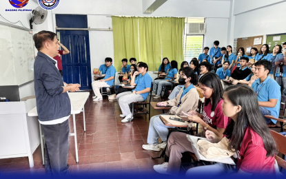 <p><strong>LEARNING ROAD SAFETY.</strong> An instructor from the Land Transportation Office (LTO) teaches Lipa City College students how to become safe drivers in this May 9, 2024 photo. LTO-Calabarzon has launched the E-Patrol program to promote road safety education and cultivate responsible driving habits among the youth. <em>(Photo courtesy of LTO-Calabarzon)</em></p>