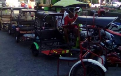 <p><strong>BANNED ON HIGHWAYS.</strong> Some of the pedicabs and e-trikes apprehended along the national roads in Bacolod City in the previous month in this undated photo. Starting May 27, 2024, the Bacolod Traffic Authority Office will issue citation tickets to operators of e-bikes and e-trikes without the proper permits to ensure the safety of both commuters and drivers. <em>(Photo courtesy of BTAO)</em></p>