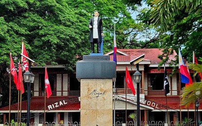 Bacolod City pays tribute to PH flag in 5 locations