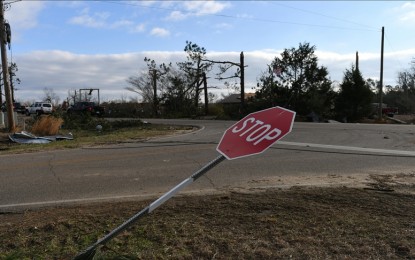 At least 24 dead as tornadoes sweep across central, southern US