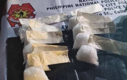 <p><strong>CONFISCATED.</strong> The Task Force Davao and the Davao City Police Office seized some 900 grams of shabu, valued at PHP14.4 million, from an unidentified male passenger on Wednesday night (May 29, 2024) at the Lacson checkpoint in Calinan District, Davao City. The suspect fled after throwing a small box behind the bus as passengers were about to be inspected.<em> (Photo from TFD)</em></p>