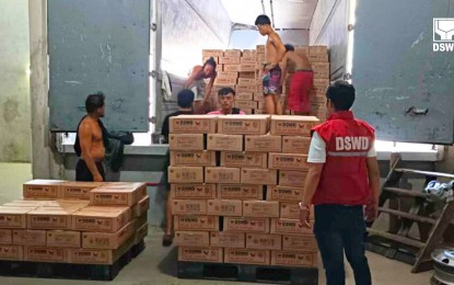 <p><strong>GOV’T AID.</strong> Personnel of the Department of Social Welfare and Development unloads family food packs (FFPs) for prepositioning at the DSWD Dumaguete warehouse in Negros Oriental on Wednesday (June 5, 2024). The FFPs will be used as augmentation to the affected population of the eruption of Mt. Kanlaon. <em>(DSWD photo)</em></p>