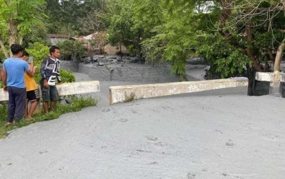 Public warned vs. erosion hazards in Mt. Kanlaon vicinity 