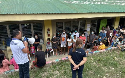 83 families displaced by Kanlaon eruption return home