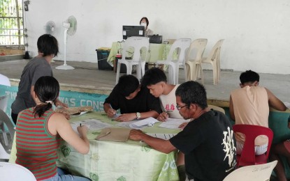 211 avail of Comelec sign-up in Antique on Independence Day