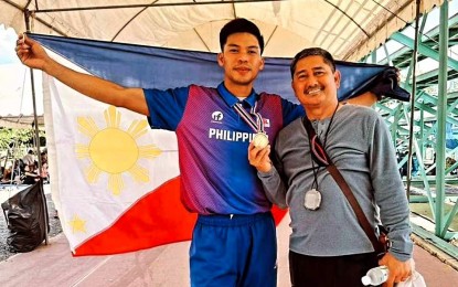 Pinoy runner gifts mentor with Thailand Open gold medal