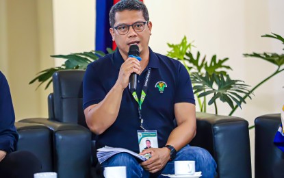 <p style="text-align: left;"><strong>CLIMATE-SMART MAPPING.</strong> Agriculture Assistant Secretary U-Nichols Manalo says they are planning to utilize a climate smart map to alleviate the impacts of the looming La Niña during the Kapihan sa Bagong Pilipinas briefing on Tuesday (June 18, 2024). Manalo also assured water management interventions and other preparations during the rainy season. <em>(PNA photo by Robert Alfiler)</em></p>