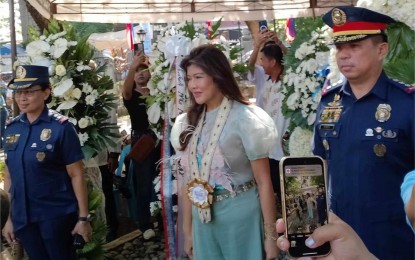 <p><strong>RIZAL'S LEGACY</strong>. Senator Imee Marcos on Wednesday (June 19, 2024) said Dr. Jose Rizal's message remains relevant today as the Philippines navigates geo-political issues. The lawmaker took part in the celebration of the national hero's 163rd birthday in Calamba City. <em>(Photo by Zen Trinidad)</em></p>