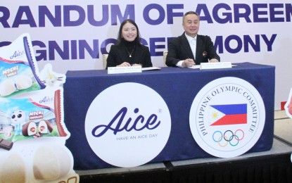 <p><strong>PARTNERSHIP</strong>. AICE Philippines brand manager Shereene Yu-De Leon (left) and Philippine Olympic Committee president Abraham Tolentino during the signing of a sponsorship agreement at Discovery Primea Hotel in Makati City on Wednesday (June 19, 2024). AICE Philippines will provide ice cream for Team Philippines in the Paris Olympic Games scheduled July 26 to Aug. 11.  <em>(PNA photo by Jesus M. Escaros Jr.) </em></p>