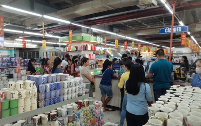 <p><strong>CONSUMER WELFARE.</strong> The Department of Trade and Industry (DTI) - Negros Oriental will launch ConsumerNet on June 28, 2024, to respond to complaints against government agencies and LGUs. This is part of its efforts to promote and support consumer welfare and protection. <em>(PNA file photo by Mary Judaline Flores Partlow)</em></p>
