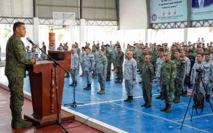 <p><strong>PEP TALK.</strong> Armed Forces of the Philippines Chief of Staff Gen. Romeo Brawner Jr. visits the Western Command headquarters in Palawan on Wednesday (June 19, 2024), two days after the Filipino troops’ confrontation with China Coast Guard officers near Ayungin Shoal. The government said rotation and resupply operations in the West Philippine Sea will continue. <em>(Photo courtesy of AFP-PAO)</em></p>