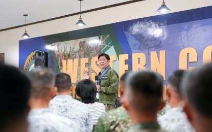<p><strong>MISSION ACCOMPLISHED.</strong> President Ferdinand R. Marcos Jr. visits the Western Command headquarters in the City of Puerto Princesa, Palawan on Sunday (June 23, 2024) following the recent Chinese harassment of Filipino soldiers conducting a resupply mission in Ayungin Shoal. In his message, the President congratulated Wescom for staying true to its mission of protecting the country and upholding its rights within its territory. <em>(Photo courtesy of Presidential Communications Office)</em></p>