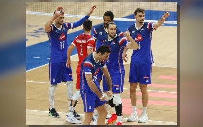 <p><strong>CHAMPS</strong>. Players from France celebrate their victory over Iran in the Volleyball Nations League (VNL) at the SM Mall of Asia Arena in Pasay City on June 21, 2024. France won the men’s title over Japan 3-1 (25-23, 18-25, 25-23, 25-23) in the final in Lodz, Poland, on Sunday evening (June 30). <em>(Photo courtesy of VNL)</em></p>