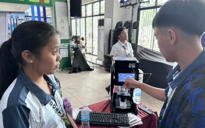 <p><strong>DETECTION</strong>. A sickle cell testing device developed by students from Eastern Samar State University. The technology will allow access to residents in remote areas of this blood disease detection service. (<em>PNA photo by Florence R. Dableo, OJT)</em></p>