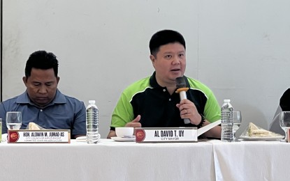 <p><strong>TROUBLES</strong>. Island Garden City of Samal Mayor Al David Uy bares in a press briefing on Friday (June 28, 2024) that the city's economic losses amount to PHP125 million annually since 2021 due to the long-standing power issues. He urged the Davao del Norte provincial government and the National Electricity Administration to help resolve the problem. <em>(Contributed photo)</em></p>