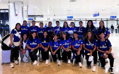 <p><strong>CANADA-BOUND.</strong> The Philippine women's softball team at the departure area of Ninoy Aquino International Airport in Pasay City on Sunday (June 30, 2024). The Blu Girls will compete in the Canada Cup International Softball Championships on July 1 to 7. <em>(Photo courtesy of Amateur Softball Association of the Philippines)</em></p>