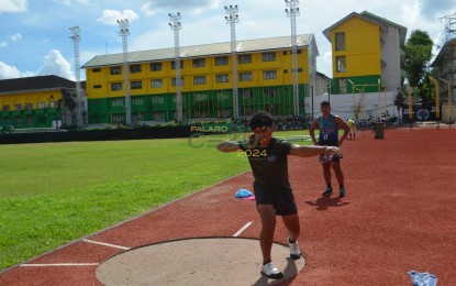 <p><strong>TRACK OVAL.</strong> Some of the student-athletes who will participate in the Palarong Pambansa 2024 make use of their time to prepare and practice at the Cebu City Sports Center rubberized track oval on Monday (July 8, 2024). Acting Mayor Raymond Alvin Garcia said repairs in some portions of the oval are being undertaken in time for Tuesday's (July 9) opening. (<em>Photo courtesy of Palarong Pambansa 2024 - Cebu City Organizing Committee)</em></p>