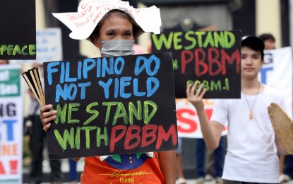 <p><strong>NOISE BARRAGE.</strong> Alyansa Bantay Kapayapaan at Demokrasya and other nongovernmental organizations conducted a noise barrage to protest China's aggressive actions in the West Philippine Sea (WPS) at the Liwasang Bonifacio in Manila on Thursday (July 11, 2024). The protest action came a day before the 8th anniversary of the arbitration victory in the West Philippine Sea. <em>(PNA photo by Yancy Lim)</em></p>