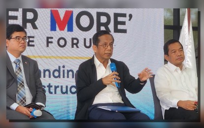 <p><strong>BOUNCING BACK</strong>. National Economic and Development Authority Secretary Arsenio Balisacan (center) explains how the Build Better More infrastructure program of the government will propel private spending in the construction sector and help them bounce back from the pre-pandemic level. Balisacan, along with DOF Undersecretary Rolando Tungpalan (right) and DBM Assistant Secretary Romeo Matthew Balanquit (left), graced a forum at New Clark City in Capas, Tarlac on Friday (July 12, 2024). <em>(PNA photo by Kris M. Crismundo)</em></p>