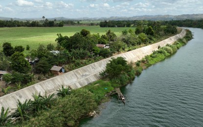 <div dir="auto"><strong>FLOOD CONTROL</strong>. A flood control structure built along a portion of the Ilog-Hilabangan River in Negros Occidental province. It comprises a 342-lineal meter concrete slope protection worth PHP89.26 million, the Department of Public Works and Highways-Western Visayas said in a report on Friday (July 12, 2024). <em>(Photo courtesy of DPWH Negros Occidental 3rd District Engineering Office)</em></div>