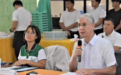 <p><strong>SCHOLARSHIP PROGRAM</strong>. Negros Occidental Governor Eugenio Jose Lacson (right) with Negros Occidental Scholarship Program Division head Karen Dinsay during the scholarship committee meeting held on Wednesday (July 10, 2024). Some 445 grantees have been approved as the provincial government’s additional scholars starting academic year 2024-2025.<em> (Photo courtesy of PIO Negros Occidental)</em></p>
<div dir="auto"> </div>