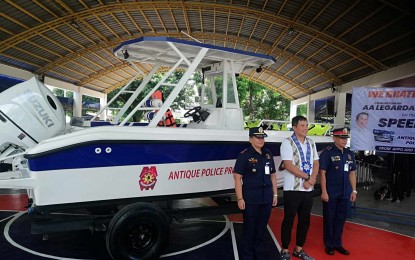 <p><strong>BOOST CAPABILITY.</strong> Antique Lone District Rep. Antonio Agapito Legarda (center) leads the turnover of some PHP2.5 million worth of equipment to the local police office received by provincial director Col. Leah Rose Peña (left) and deputy director for administration Lt. Col. Angelo Pueblos at the Antique Police Provincial Office headquarters on Monday (July 15, 2024). The equipment will boost the operational and search and rescue capability of the Antique police. (<em>PNA photo by Annabel Consuelo J. Petinglay</em>)</p>