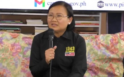 <p><strong>REACHING OUT</strong>. Commission on Filipinos Overseas (CFO) Supervising Immigrant Services Officer Janet Ramos, in a briefing Tuesday night (July 16, 2024), urges Filipinos who have migrated overseas to register with the commission to have a link with the Philippine government, especially in case of distress. The CFO will open a satellite office in Baguio City, the third after its branches in Cebu and Davao, in August to reach out to more Filipinos from Northern Luzon who intend to migrate to other countries. <em>(Photo courtesy of Mann Sorters/PIA-CAR)</em></p>