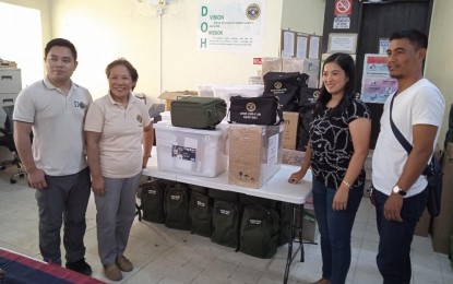 <p><strong>MEDICAL AID</strong>. Medical package is received by Tubo municipal mayor Kimberly La-os (3rd from left) from Department of Health -Abra Provincial health officer Dr. Lilibeth Martin (2nd from left) on July 15. The supplies will capacitate the Rural Health Units in Abra in providing basic health services to patients as mandated under the Universal Health Care law. <em>(PNA photo by Liza T. Agoot)</em></p>