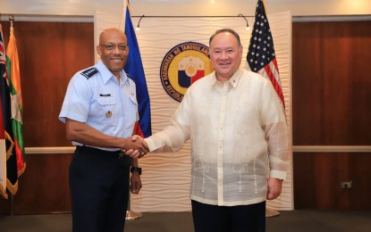 <p><strong>ROBUST DEFENSE TIES.</strong> Defense Secretary Gilberto C. Teodoro Jr. (right) meets US Joint Chiefs of Staff chair Gen. Charles Q. Brown at the DND headquarters in Camp Aguinaldo, Quezon City on July 16, 2024. The two officials discussed areas of mutual interest and ways to further strengthen the longstanding partnership between the Philippines and the United States. <em>(Photo courtesy of DND)</em></p>