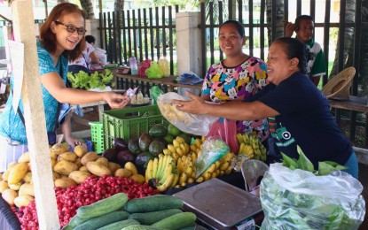 <p><strong>MARKETING ASSISTANCE</strong>. The Kadiwa ng Pangulo store at the Philippine Coconut Authority regional office in Palo, Leyte. Vegetable growers in the province welcomed the pronouncement of President Ferdinand Marcos during this third State of the Nation Address on Monday (July 22, 2024) to add more Kadiwa ng Pangulo stores as this ensures a steady market and higher income. <em>(Photo courtesy of Department of Agriculture)</em></p>