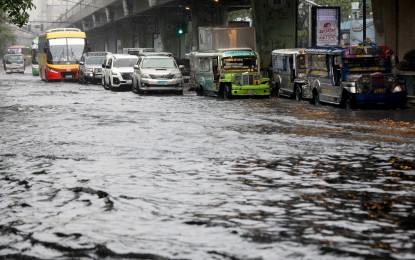 <p><strong>FLOODED MANILA.</strong> Motorists are stranded due to the gutter-deep flood along the corner of Taft and UN Avenues in Manila after a heavy downpour on Tuesday (July 23, 2024) afternoon. President Ferdinand R. Marcos Jr., in a statement on Wednesday (July 24, 2024), said he has instructed concerned government agencies to ensure the swift delivery of assistance to those affected by the heavy rains and floods brought by Typhoon Carina and the enhanced southwest monsoon. <em>(PNA photo by Yancy Lim)</em></p>