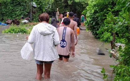 <p><strong>FLOODED.</strong> Several portions of Iloilo City experience flooding due to the inclement weather on Tuesday (July 23, 2024). The city government suspended afternoon classes due to continued risks brought by the enhanced southwest monsoon. <em>(Photo courtesy of Iloilo City government)</em></p>