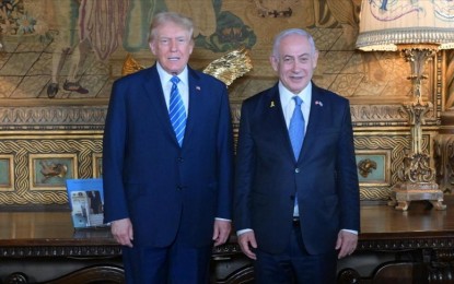 Trump warmly welcomes Netanyahu to his Florida residence