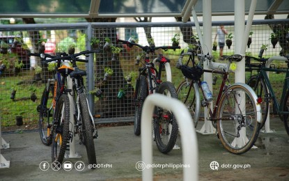 QC gov't, UP Diliman get cycling facilities from DOTr