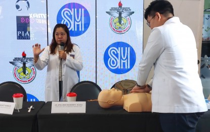 <p><strong>SAVING LIVES</strong>. Physicians teach the proper way of performing cardiopulmonary resuscitation during a press briefing in Davao City on Monday (July 29, 2024). CPR is an emergency technique when someone's breathing or heartbeat stops. <em>(PNA photo by Robinson Niñal Jr.)</em></p>
<p> </p>