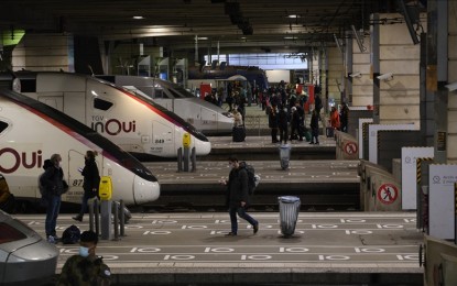 <p> </p>
<div dir="auto">Montparnasse Train Station<em> (Photo by Anadolu)</em></div>