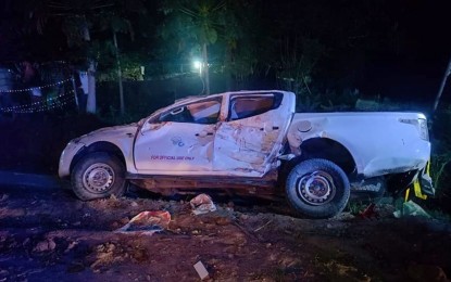 <p><strong>DEADLY MISHAP.</strong> A pickup vehicle of the Bureau of Fisheries and Aquatic Resources (BFAR) in the Soccsksargen Region tilted beside the highway after it collided head-on with two motorcycles, leaving three dead in Barangay Saravia, Koronadal City, on Tuesday night (July 30, 2024). The pickup vehicle driver, Pelong Dengkalan, 34, is still in the hospital, and is facing charges for reckless imprudence resulting in homicide. <em>(Photo courtesy of DXOM-South Cotabato)</em></p>