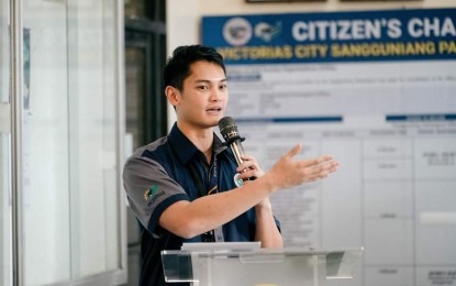 <div dir="auto">
<div dir="auto"> </div>
<div dir="auto"><strong>DIGITAL GOVERNANCE</strong>. The City of Victorias in Negros Occidental partners with G-Xchange Inc. to implement DigiCities, an expanded program that aims to equip local governments and businesses with the essential tools needed in their digital shift. Mayor Javier Miguel Benitez said the tie-up is aimed at having a digitally inclusive and innovative city that will benefit the public. <em>(Photo courtesy of Victorias City Information Office) </em></div>
</div>