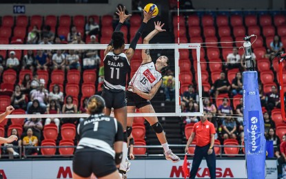 <p><strong>TOPSCORER</strong>. Cignal's Maria Jose Perez (No. 15) tries to score during the game against Petro Gazz in the Premier Volleyball League (PVL) Reinforced Conference at the PhilSports Arena in Pasig City on Thursday (Aug. 1, 2024). Perez scored 20 points as the HD Spikers beat the Angels, 25-19, 25-19, 25-22.<em> (Photo courtesy of PVL)</em></p>