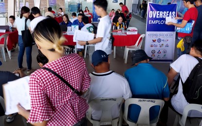 <p><strong>JOB FAIR.</strong> In celebration of National Tech-Voc Day, the Technical Education and Skills Development Authority in the Davao Region holds a job fair for graduates and alumni at the Felceis Centrale along Quimpo Boulevard in Davao City on Aug. 2, 2024. Philippine Statistics Authority data released on Friday (Sept. 6, 2024) showed that the country's unemployment rate decreased to 4.7 percent in July. <em>(PNA photo by Robinson Niñal Jr.)</em></p>