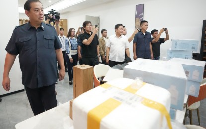 <p><strong>POGO HUB INSPECTION.</strong> House Speaker Ferdinand Martin G. Romualdez (left) leads the site inspection at the Zun Yuan Technology Inc. Philippine offshore gaming operators (POGO) hub in Bamban, Tarlac on Monday (Aug. 5, 2024). Romualdez assured that those involved in the illegal activities associated with POGOs will face the full force of the law. <em>(Photo courtesy of Speaker’s office)</em></p>